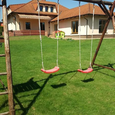 Villa Holiday Карловы Вары