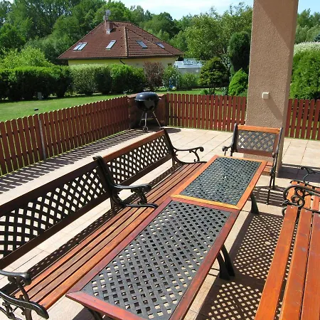 빌라 Villa Holiday 카를로비바리